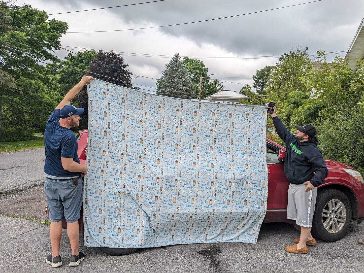 SPARKLE PLUMBER- GIANT SHAREABLE THROW BLANKETS ROUND 7 -PREORDER CLOSING 8/18