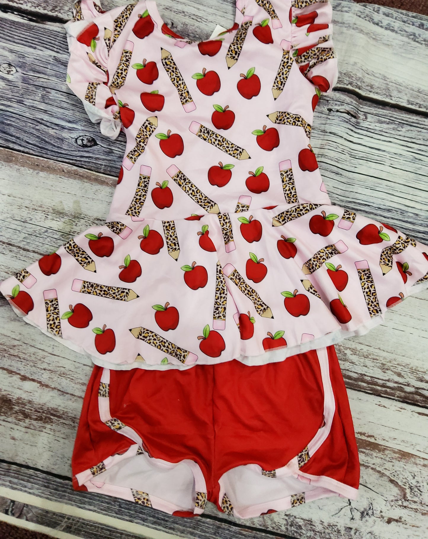 Apple and Pencils short set