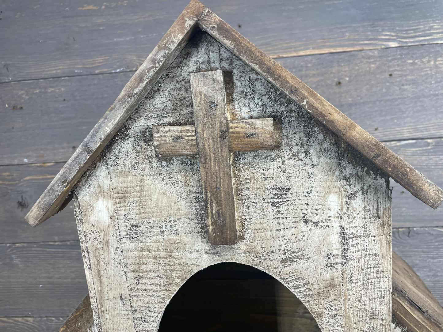 Handmade Carthage Wood Chapel: White