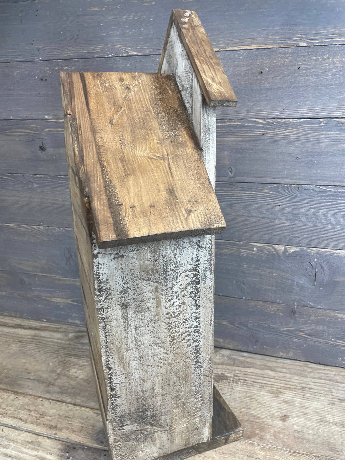 Handmade Carthage Wood Chapel: White